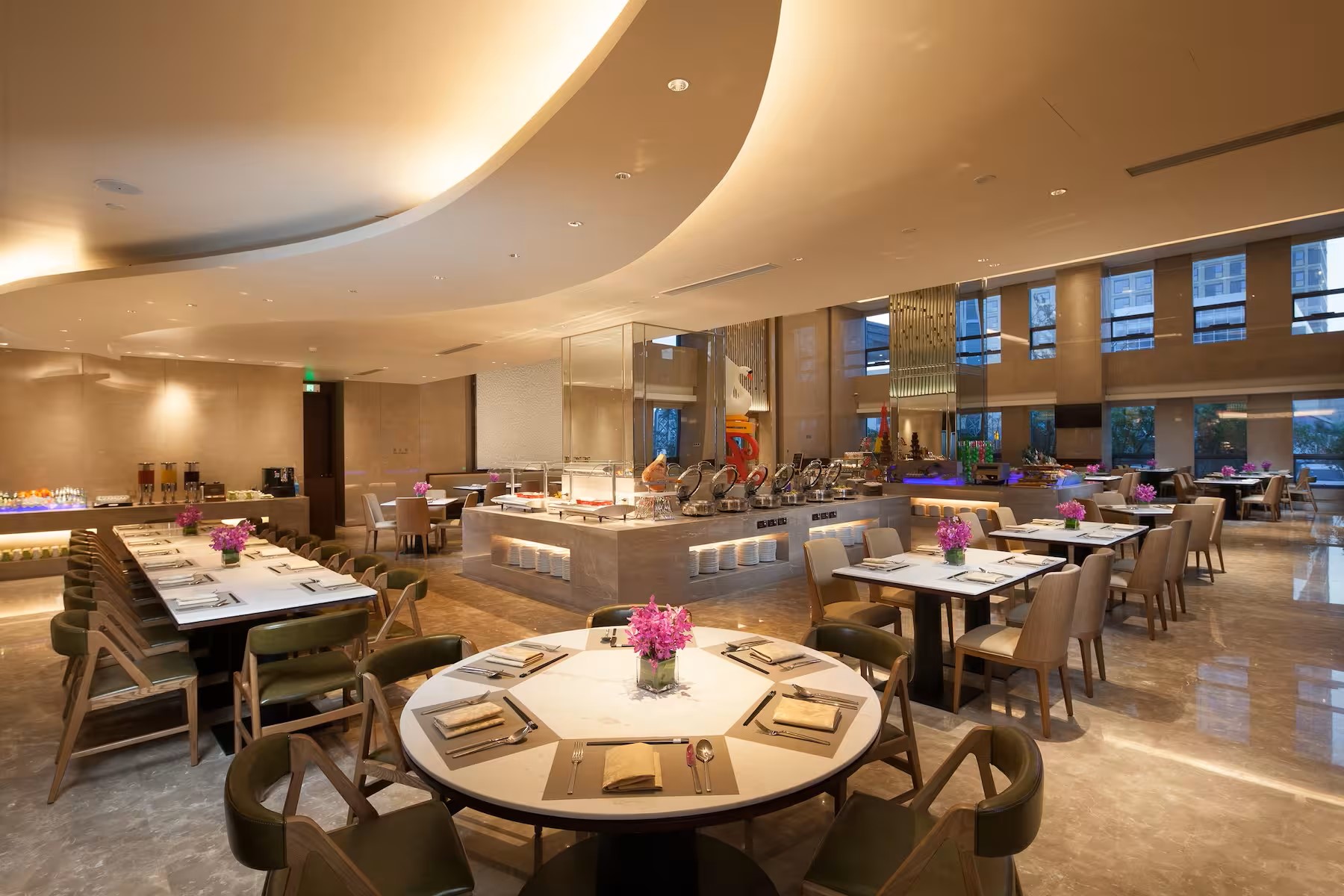 華美達酒店家具